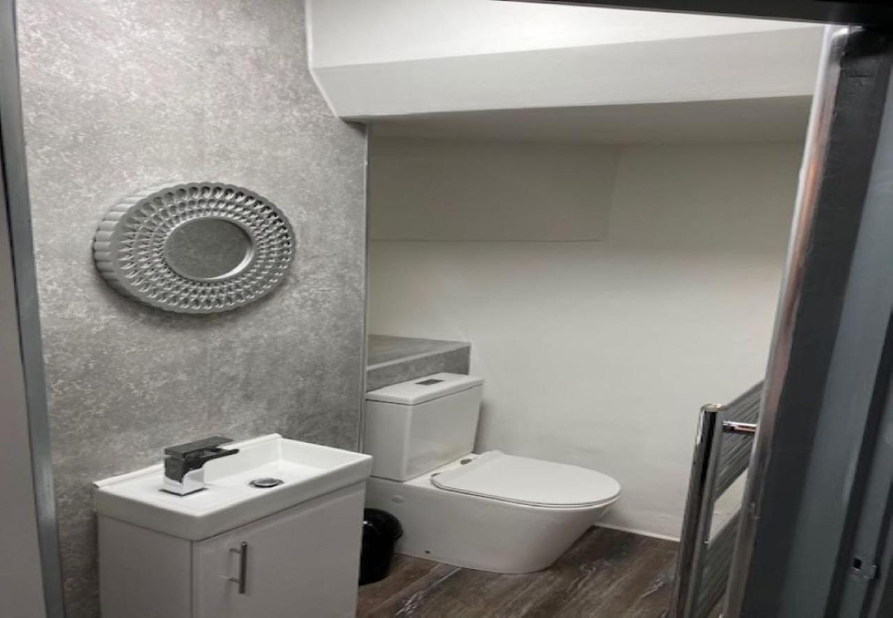 Ideal Abode Abbots 4 En-Suite Chester Buitenkant foto