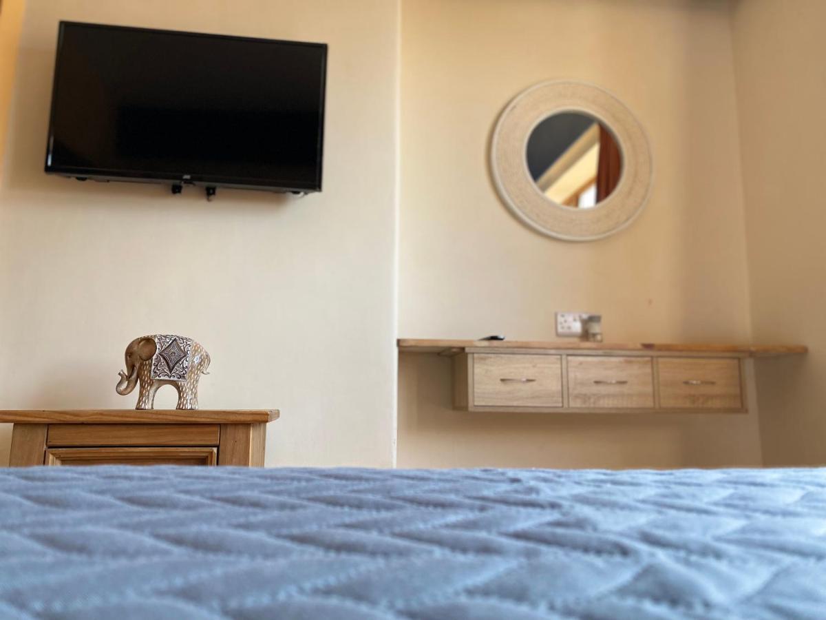 Ideal Abode Abbots 4 En-Suite Chester Buitenkant foto